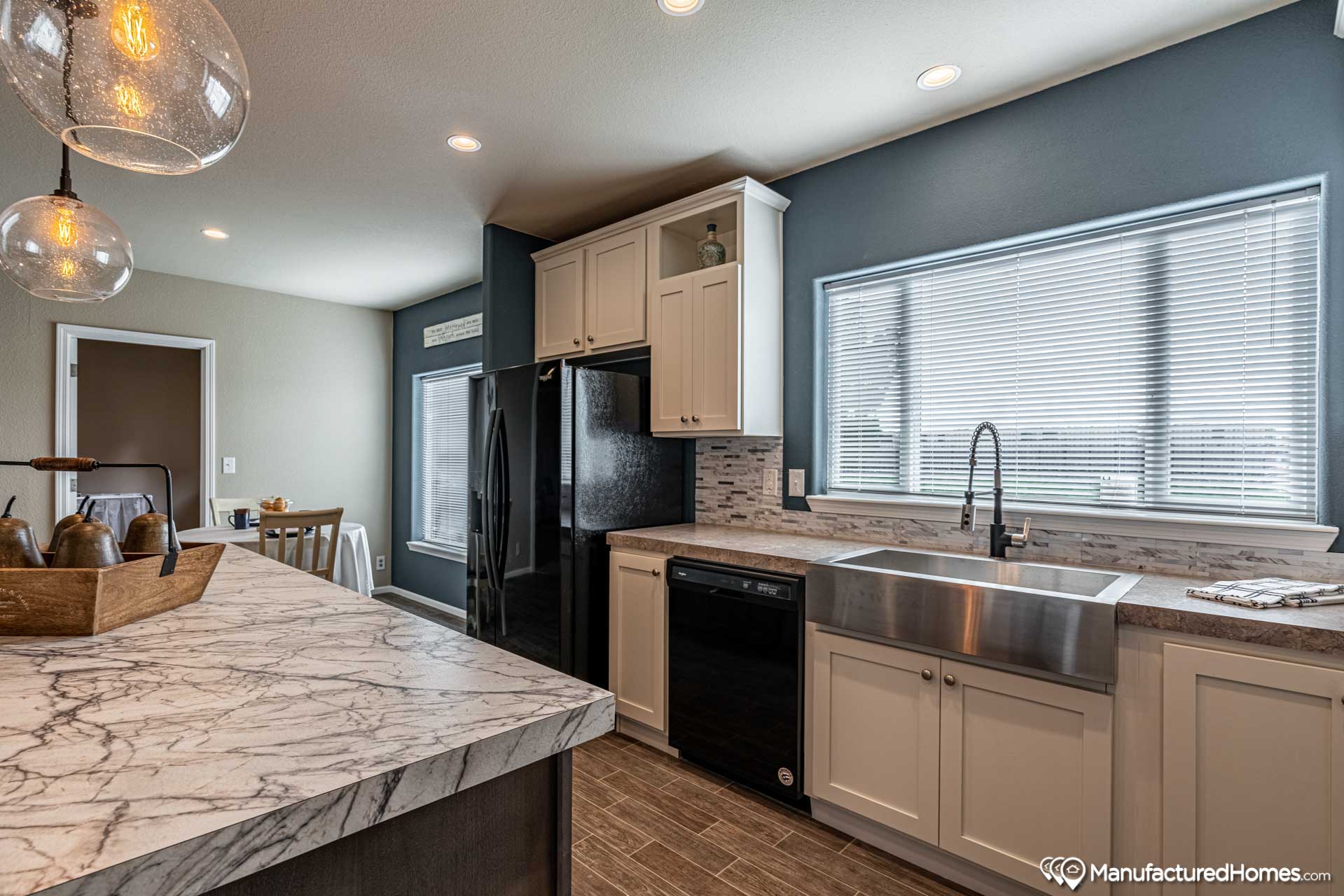 Crater Lake 30643C by Fleetwood Homes Oregon